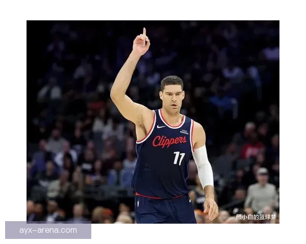 快船五连胜力克雄鹿小卡连场高分大洛迎盖帽里程碑