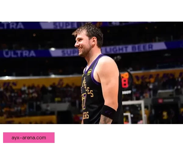 詹姆斯创NBA新纪录 东契奇42分助力刷新队史第一人