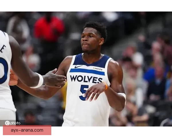 爱德华兹因膝伤缺席对阵活塞 错失生涯最佳赛季奖项